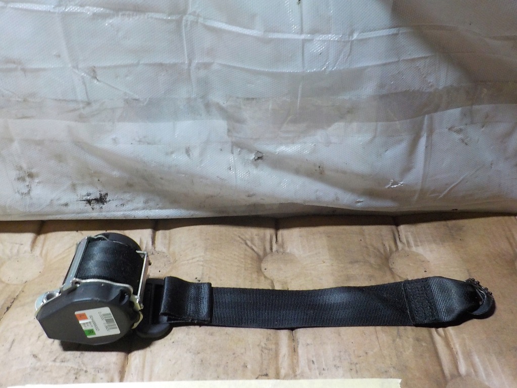 фото №1, Skoda rapid 1.6 tdi 2016r pas безпеки правий задня