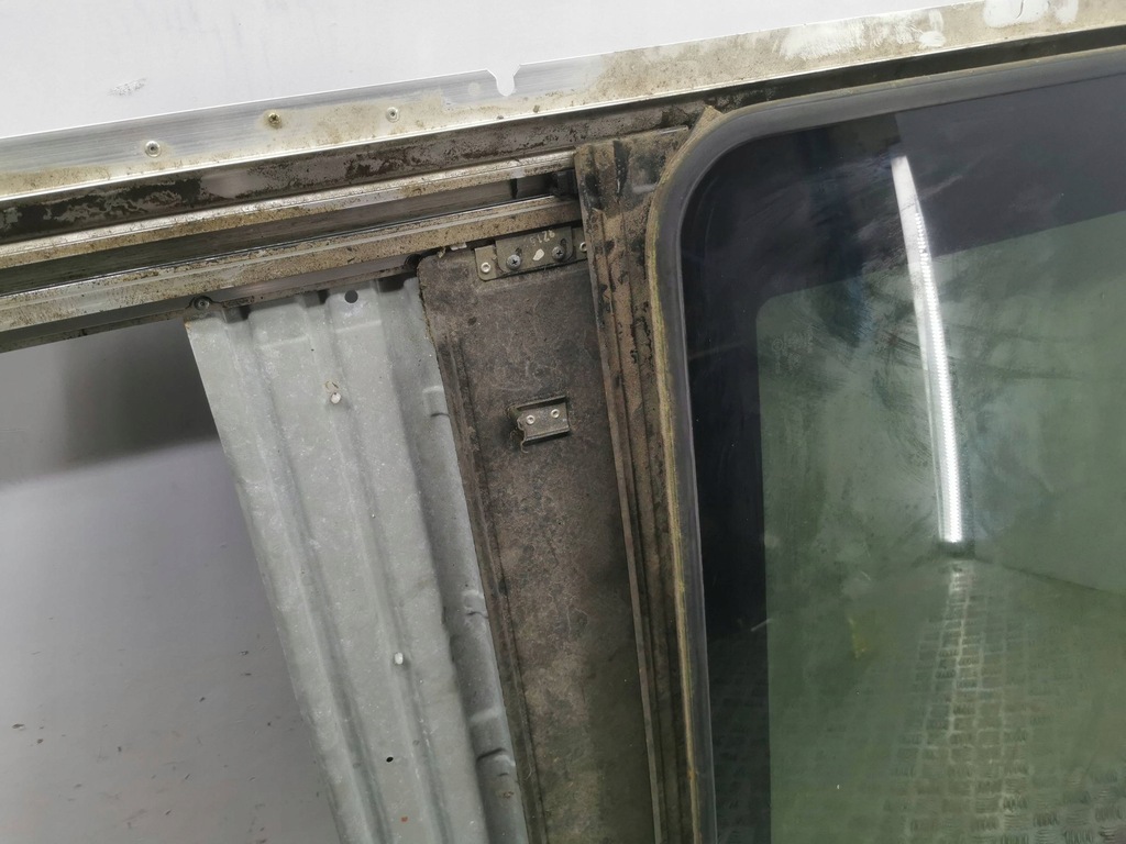 фото №5, Nissan x-trail t30 2004 люк комплект