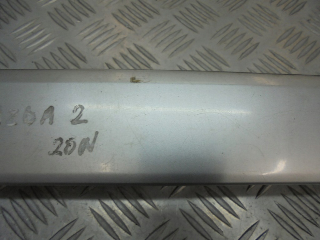 фото №3, Накладка кришки mazda 2 dy 20n