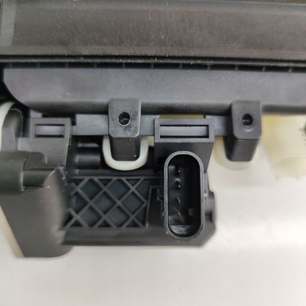 фото №9, Mercedes-benz cla c117 x117 w117 2019 камера заднего вида