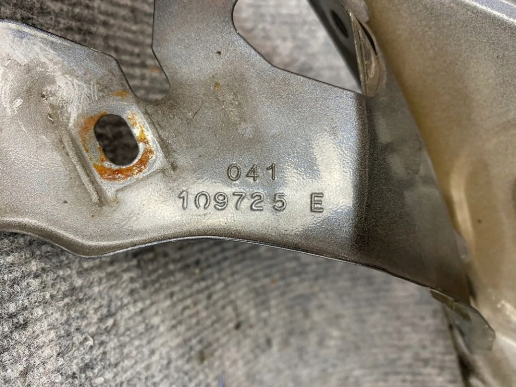 Крило перед передній правий - tesla model 3 17-23 Недорого