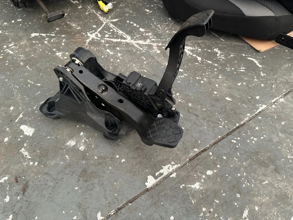 фото №1, Seat ibiza v 6f педаль газа i тормоза