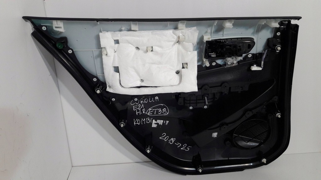 фото №10, Toyota corolla e21 обшивка двері задній правий czerwona nić kombi et38