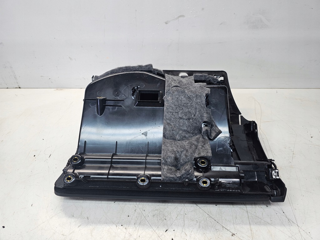 фото №6, Бардачок пассажира audi q5 8r 8r1857035h 6ps