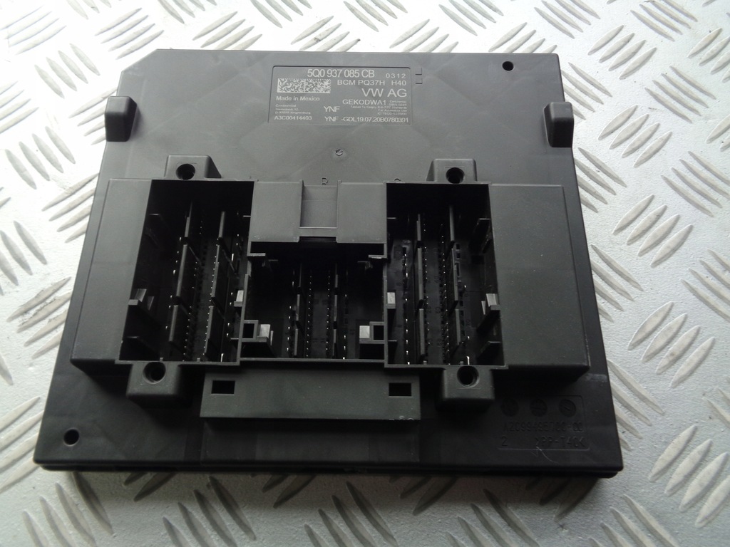 фото №1, Vw atlas 2020 модуль bcm pq37h full led 5q0937085cb