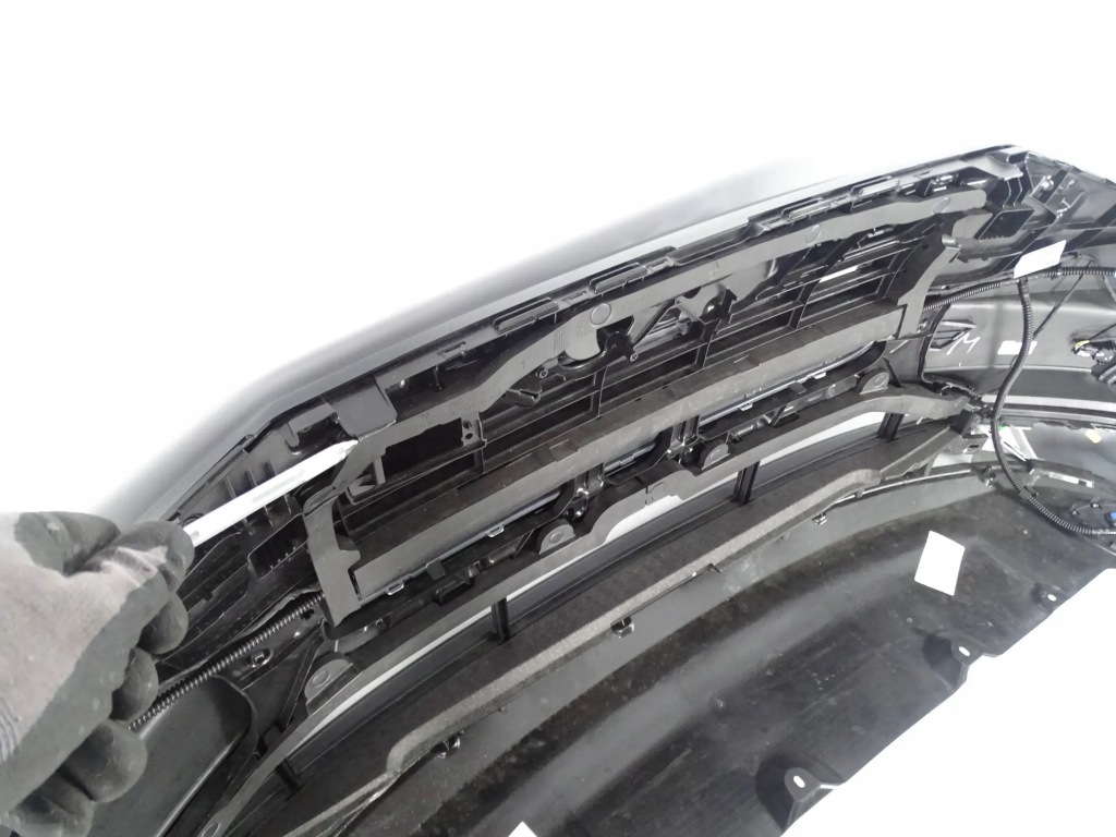 фото №13, Бампер перед передний audi e-tron 4ke