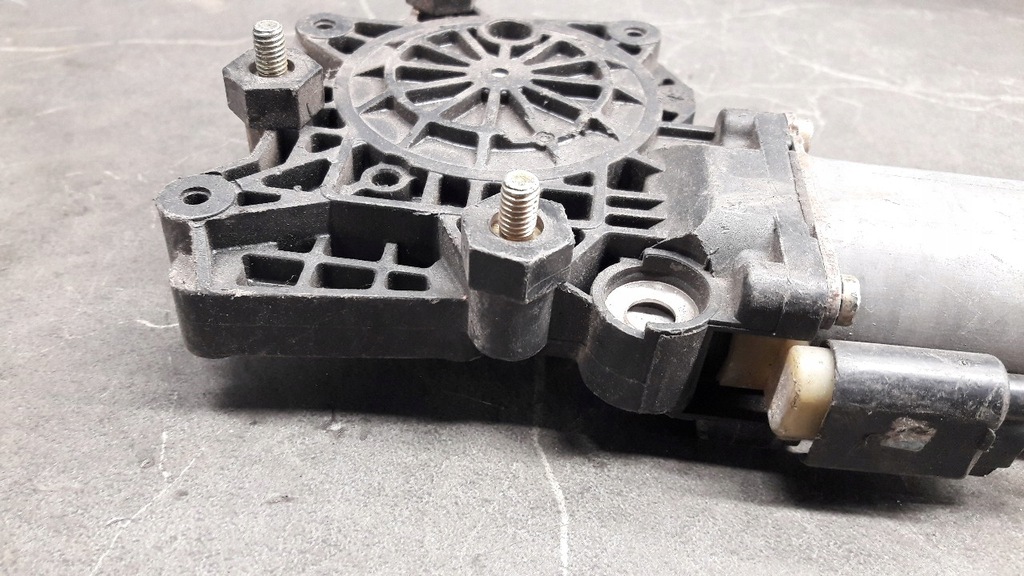 фото №10, 0130821683 моторчик стекло левый перед ford ka