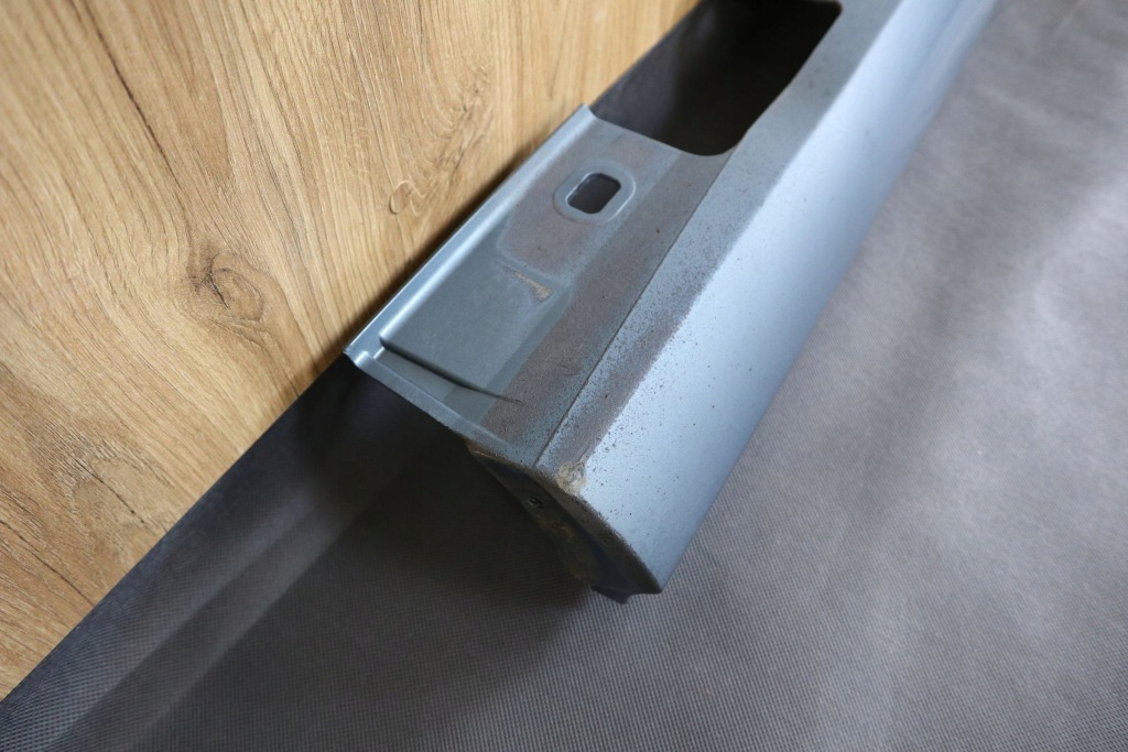 фото №11, Mercedes b-klasa w246 порог молдинг накладка порог правая лак 894