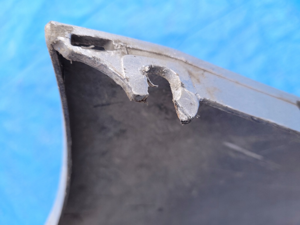 Renault clio 3 | бампер перед передний рестайлинг  8200799930 | 0497 в Украине