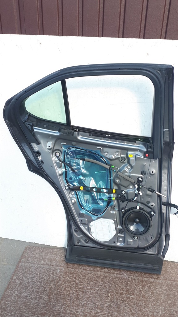 фото №5, Lexus ux дверь левая задние 1h9 левый задняя idealne