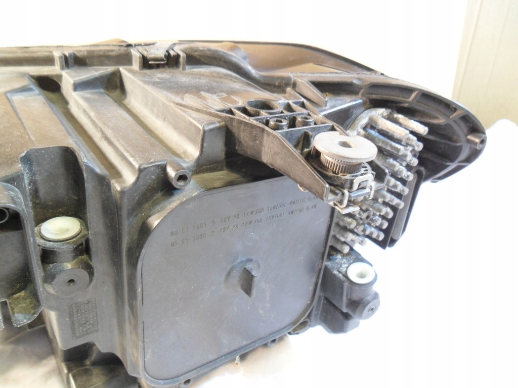 фото №10, Vw touran 15- лампа права перед full led