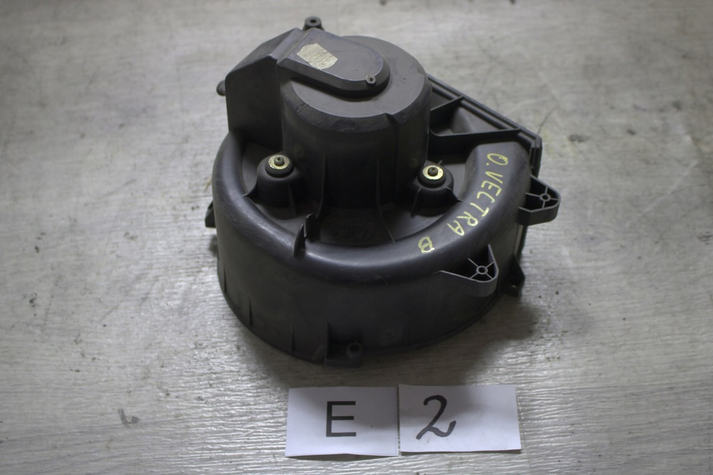 фото №1, Opel vectra b 90568692 двигун вентилятор