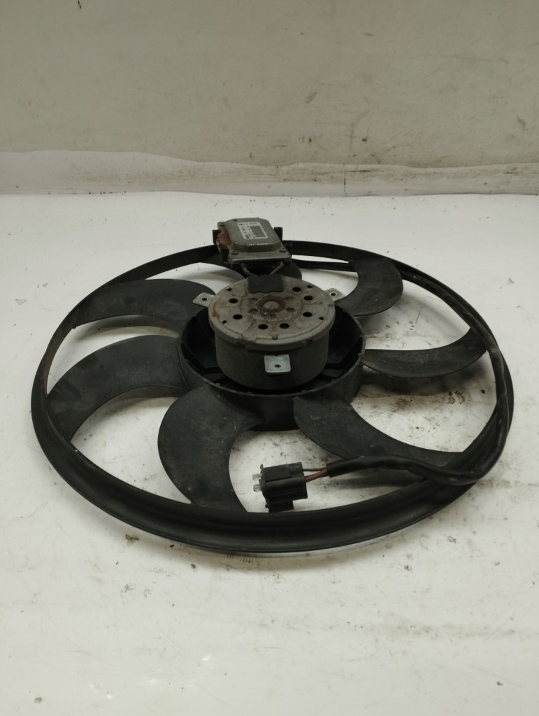 Bmw e87 вентилятор радиатора 75617119 1137328144 Киев