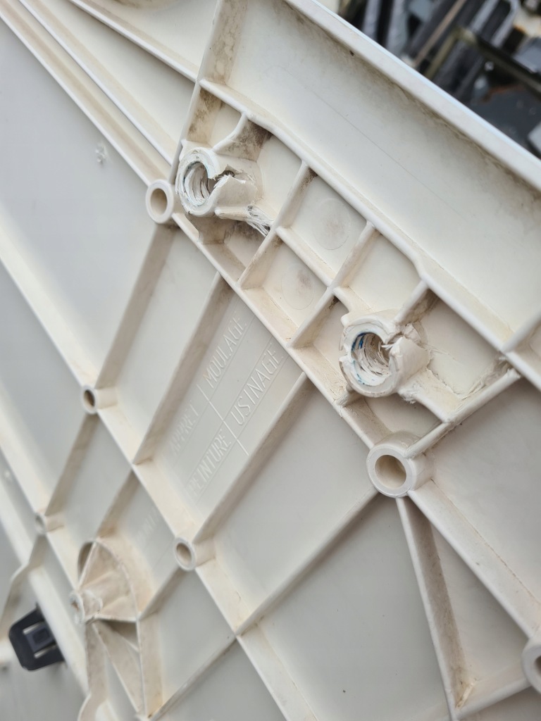 Капот решітка  renault premium lander kerax dxi оригінал Київ