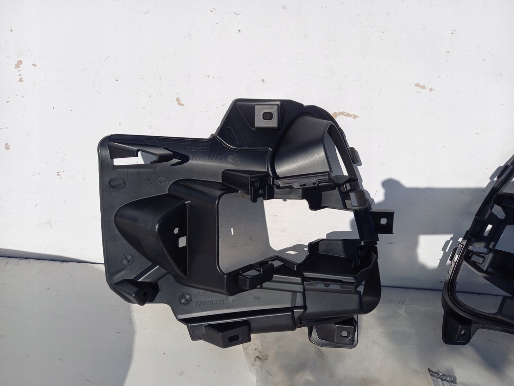 фото №6, Кронштейн противотуманной фары renault zoe 269118596r 269160841r nowe