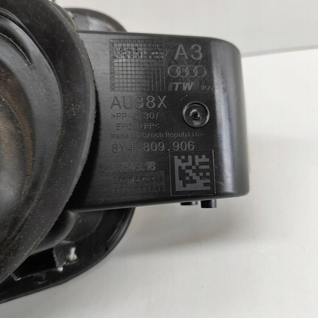 фото №8, Audi rs3 8y 2022 крышка заливной топлива