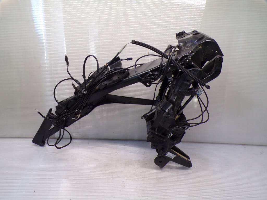 Петля крышки задний  mercedes sl r 230 12045890000 Цена