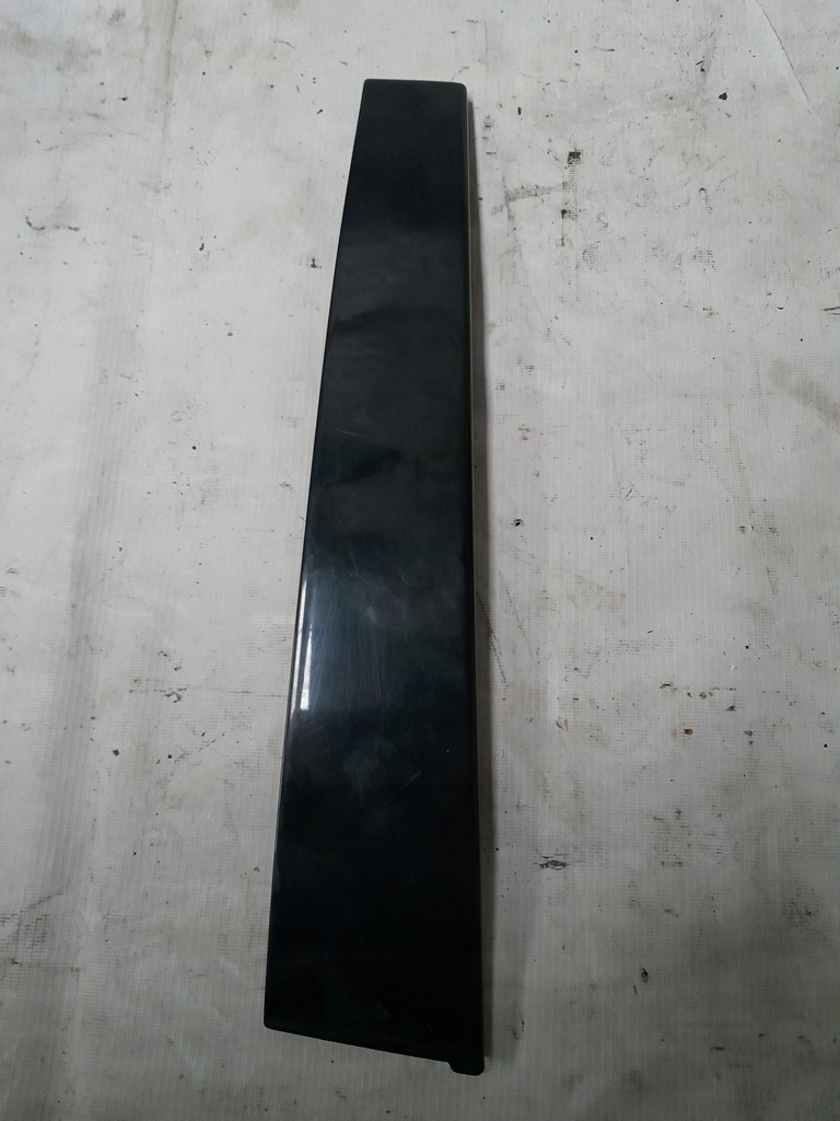 фото №1, Молдинг стойка дверь правый задняя vw phaeton