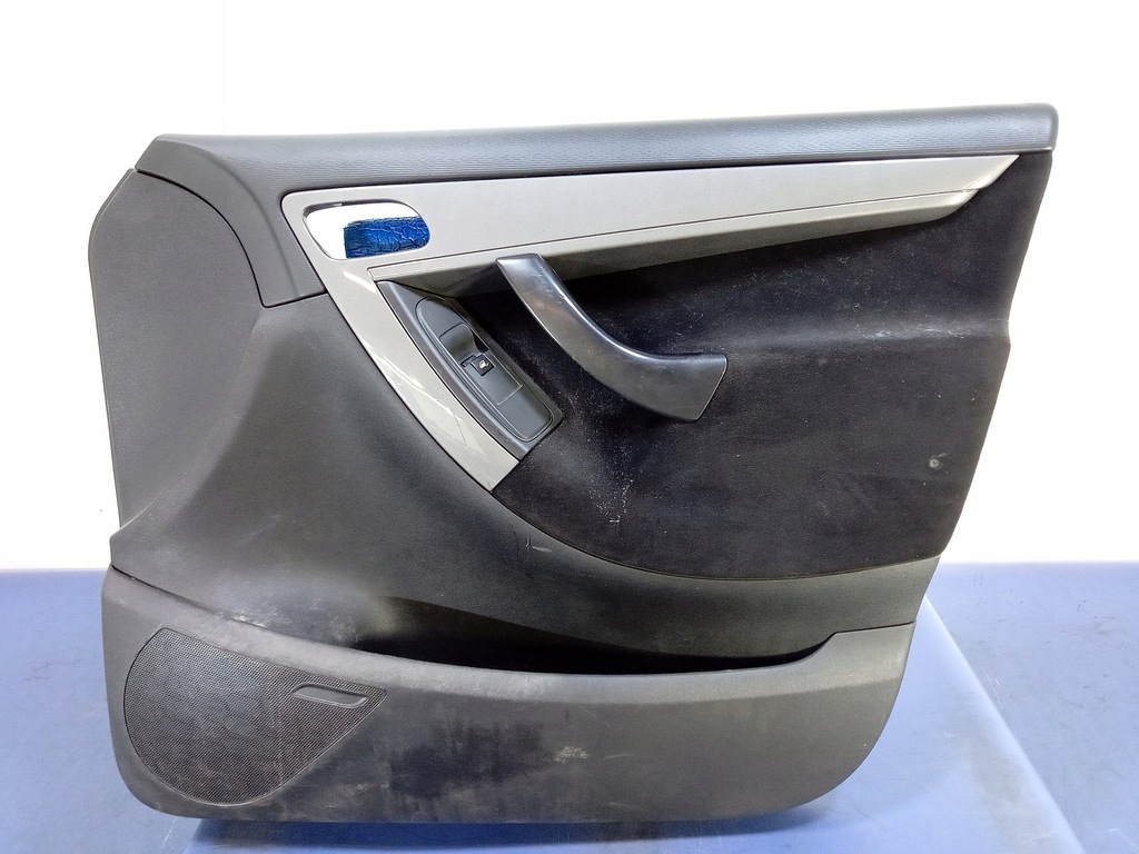 фото №1, C4 picasso i обивка дверь перед правая обшивка