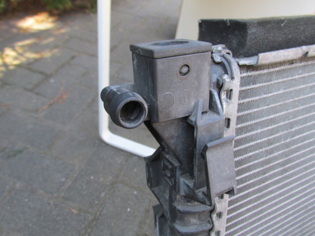 Радіатор води s-max mondeo mk4 2,0 tdci 2,0 16v Ціна