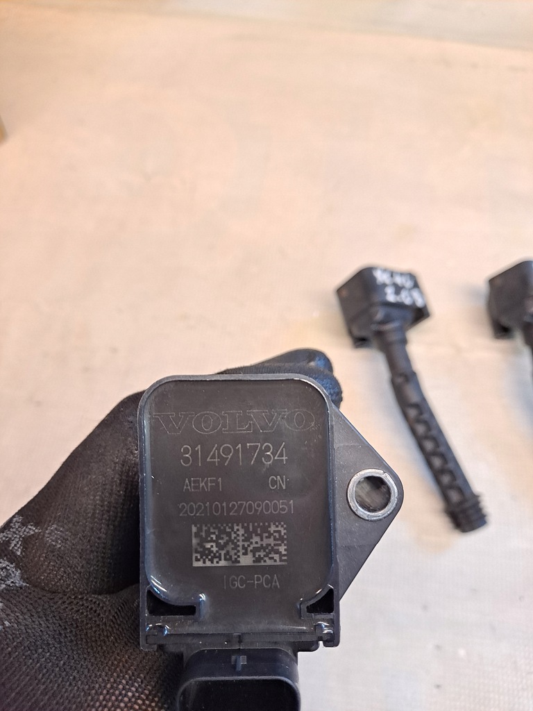 фото №5, Катушка зажигания катушки volvo xc40 2.0b 31491734