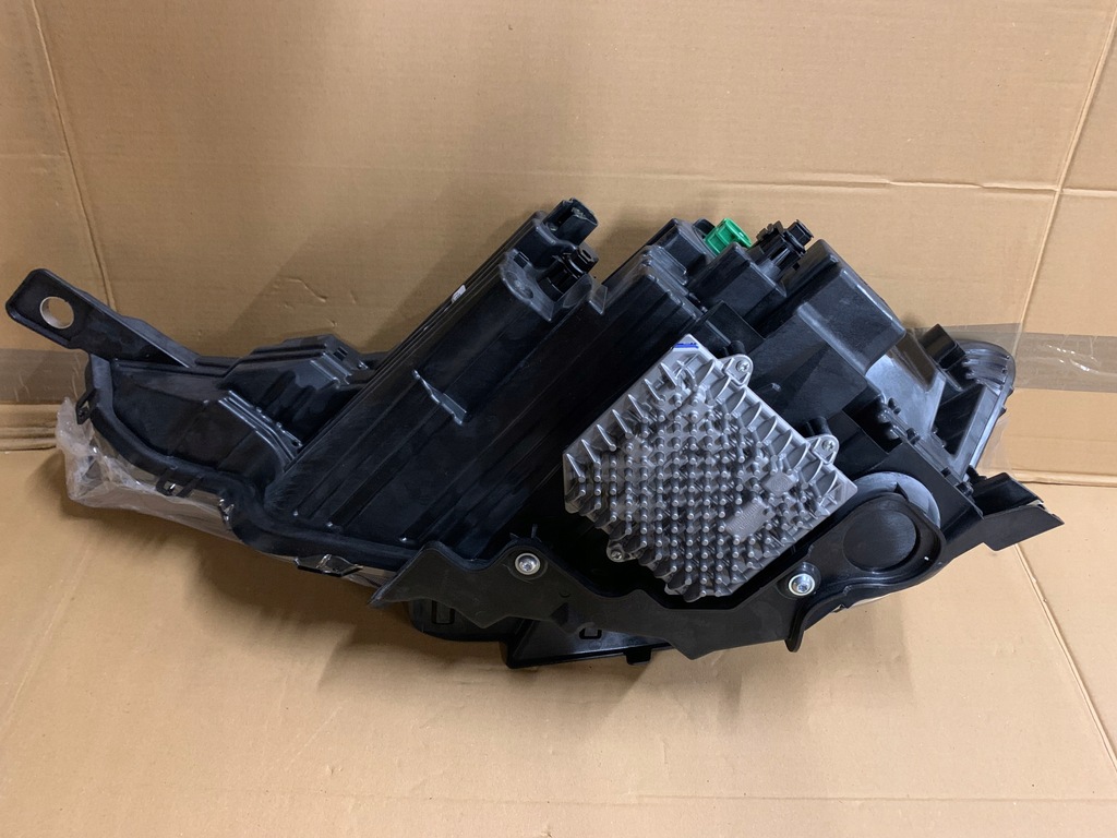 фото №16, Nowa org лампа maserati levante full led eu комплектна ліва 6701527220