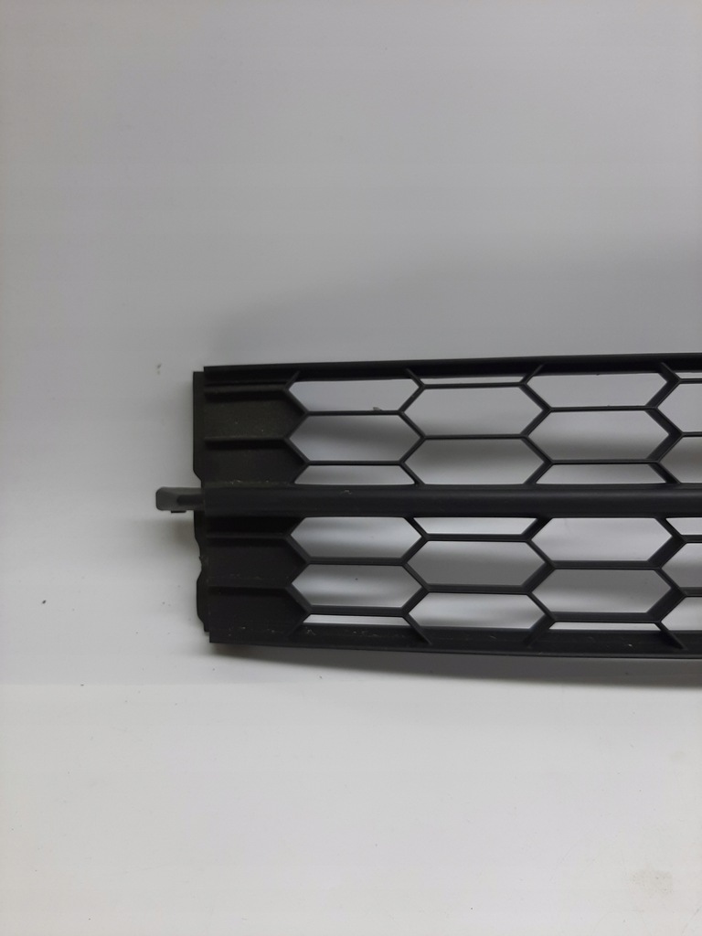 фото №3, Skoda rapid решётка радиатора бампера середина 5ja853677