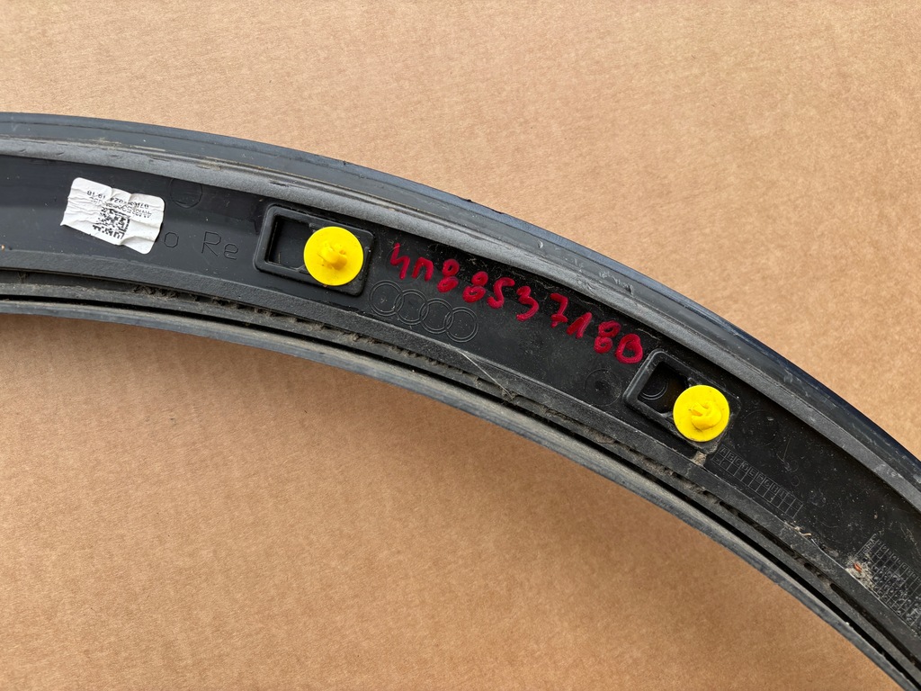 фото №6, Audi q8 4m8 молдинг na крыло правый перед передняя 4m853718b идеальное состояние