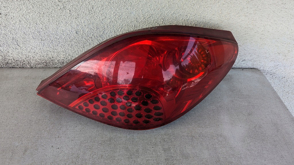 фото №1, Лампа задняя задняя правая peugeot 207 cc кабриолет