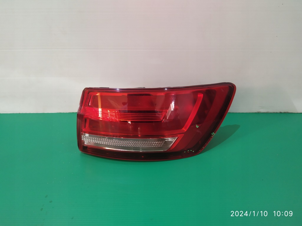 фото №1, Лампа правая задняя audi a4 b9 8w9945070