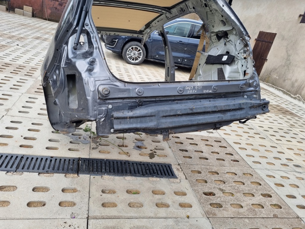 фото №4, Vw golf 7 vii r-20 4x4 пол багажника pas задний