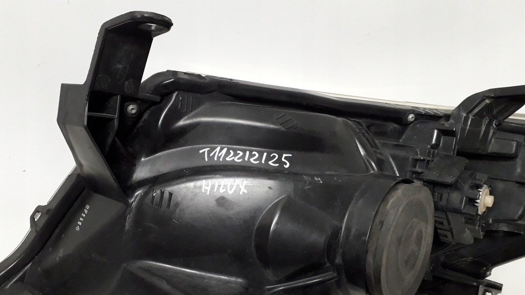 фото №14, Toyota hilux 7 vii lift 12- лампа права передня