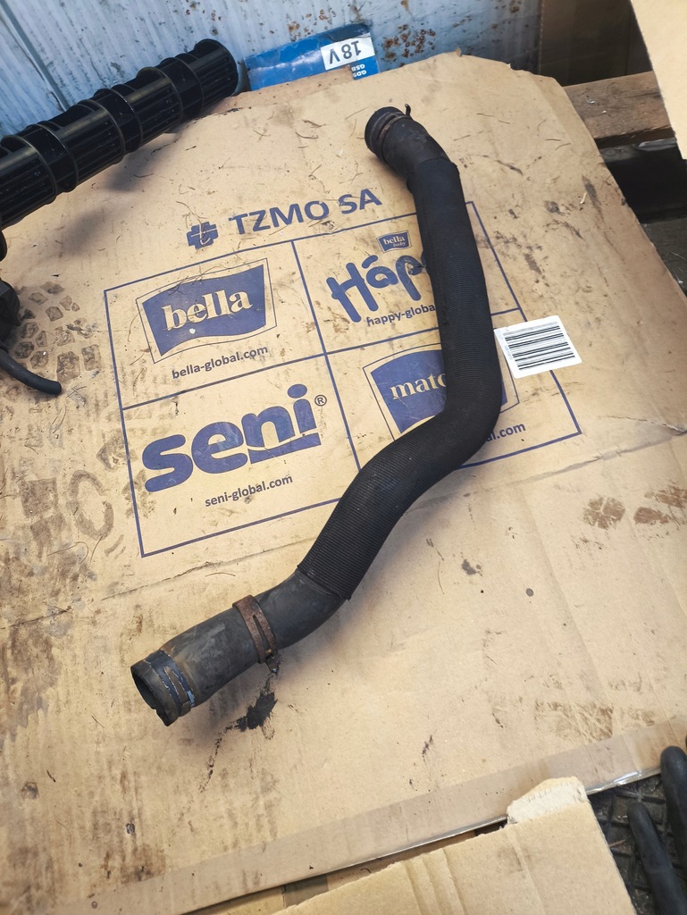 фото №1, Mercedes w169 wąż труба wody mercedes w169 ?