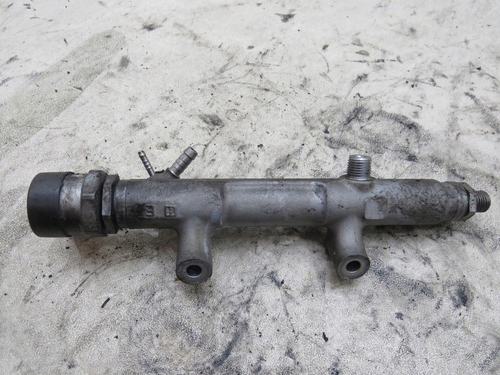 фото №1, Молдинг упорскування 3.0 tdi audi a8 d4 059130090bs