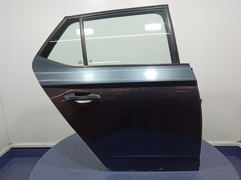 фото №1, Skoda fabia iii 6v hb дверь задняя правое задние lf7y