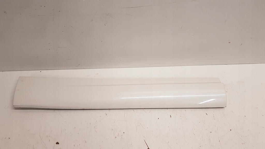 фото №1, Молдинг дверь задняя правая maserati levante 670035237