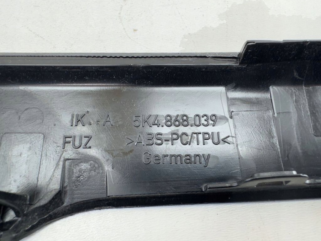 Купити Volkswagen golf vi 2009 інше частини салону автомобіля