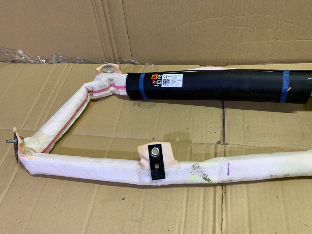 фото №5, Шторка безопасности воздушная правая chevrolet camaro ss 6.2