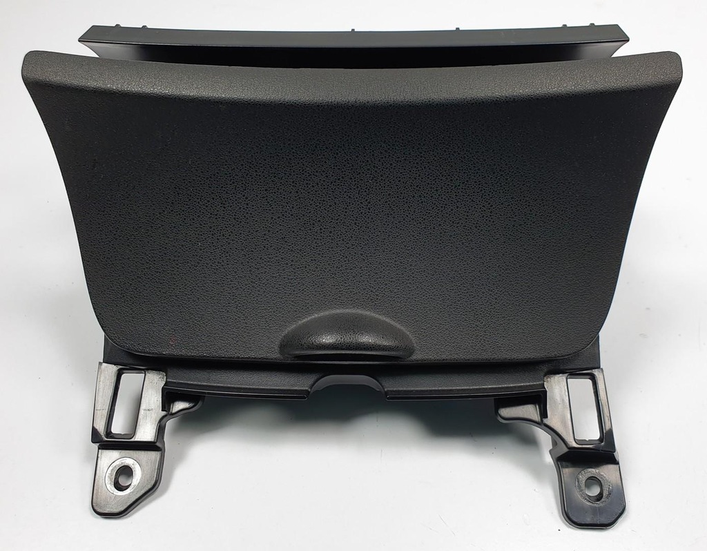 фото №1, Попільничка роз'єм 12v mazda rx-8 rx8 f151-64626