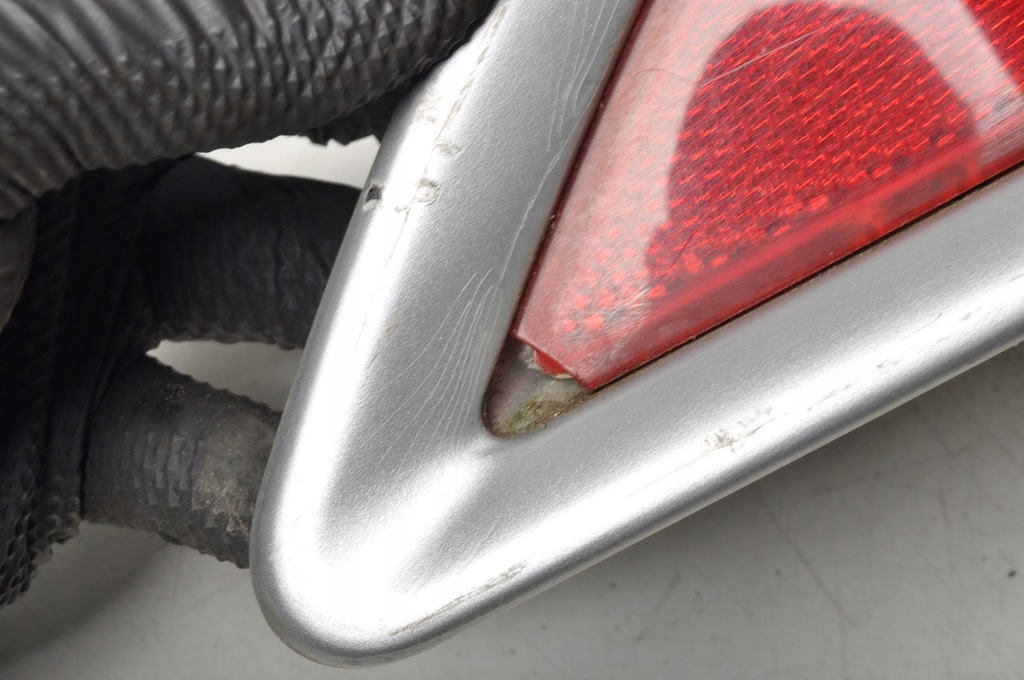 фото №9, Volvo xc70 ii відбивач бампера лівий задня 30744513 kombi