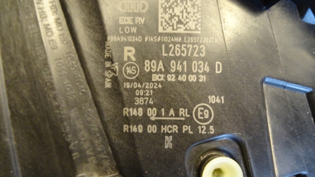 фото №13, Audi q4 e-tron - лампа передняя правая full led