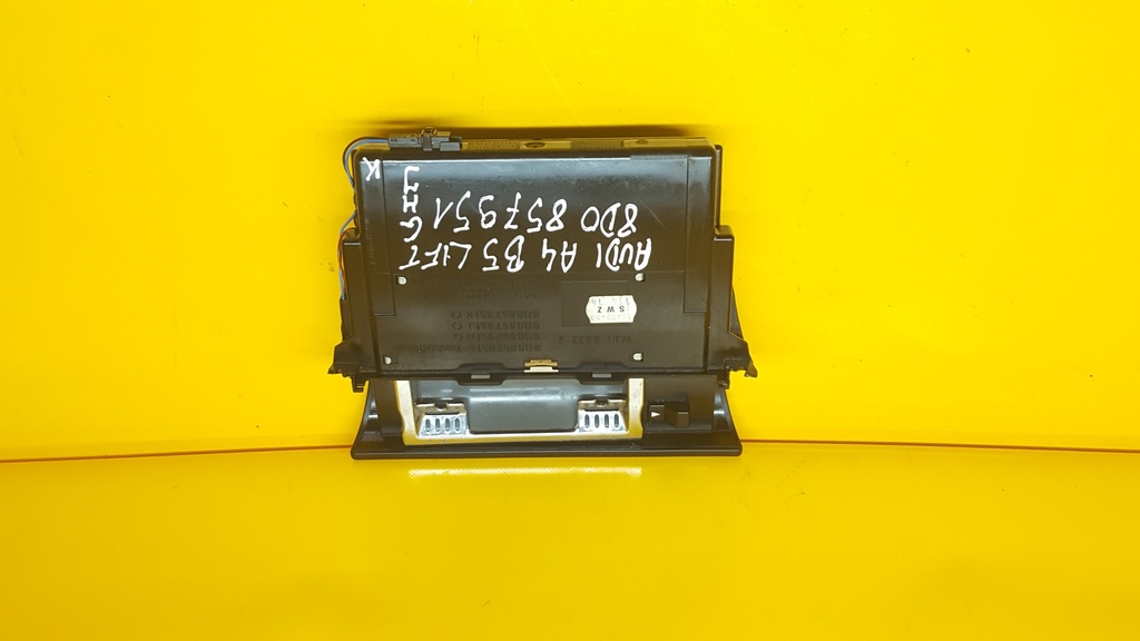 фото №5, Пепельница перед audi a4 b5 lift 8d0857951g