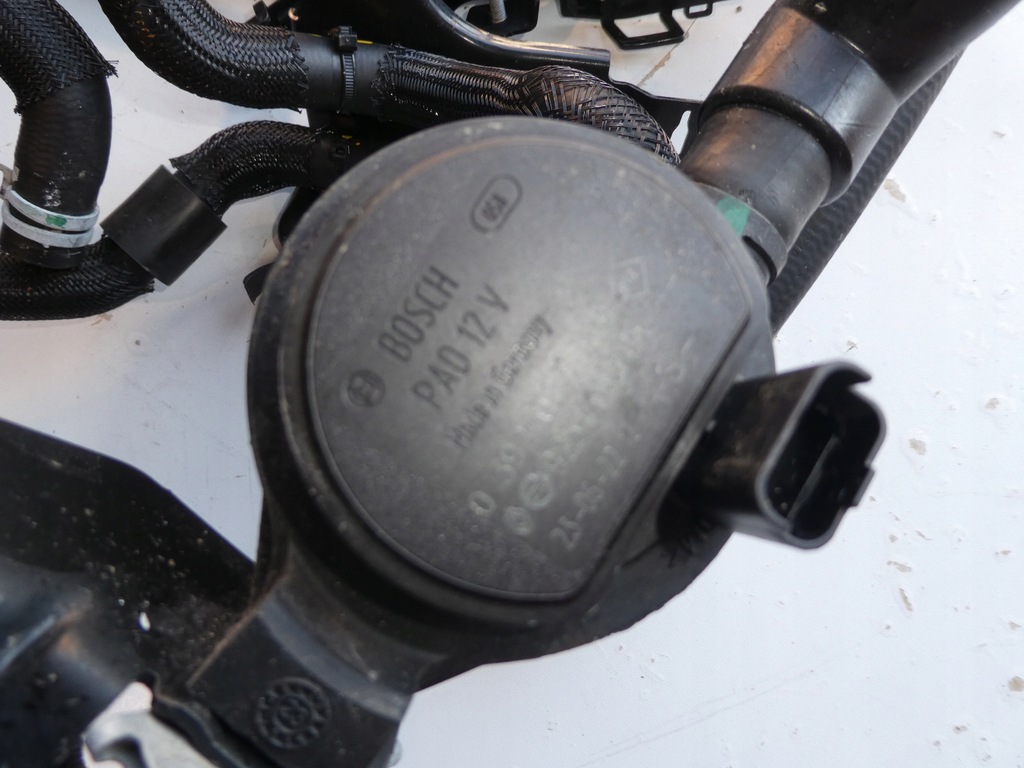 фото №6, Renault master iii 2.3 насос wody шланги 210109597r