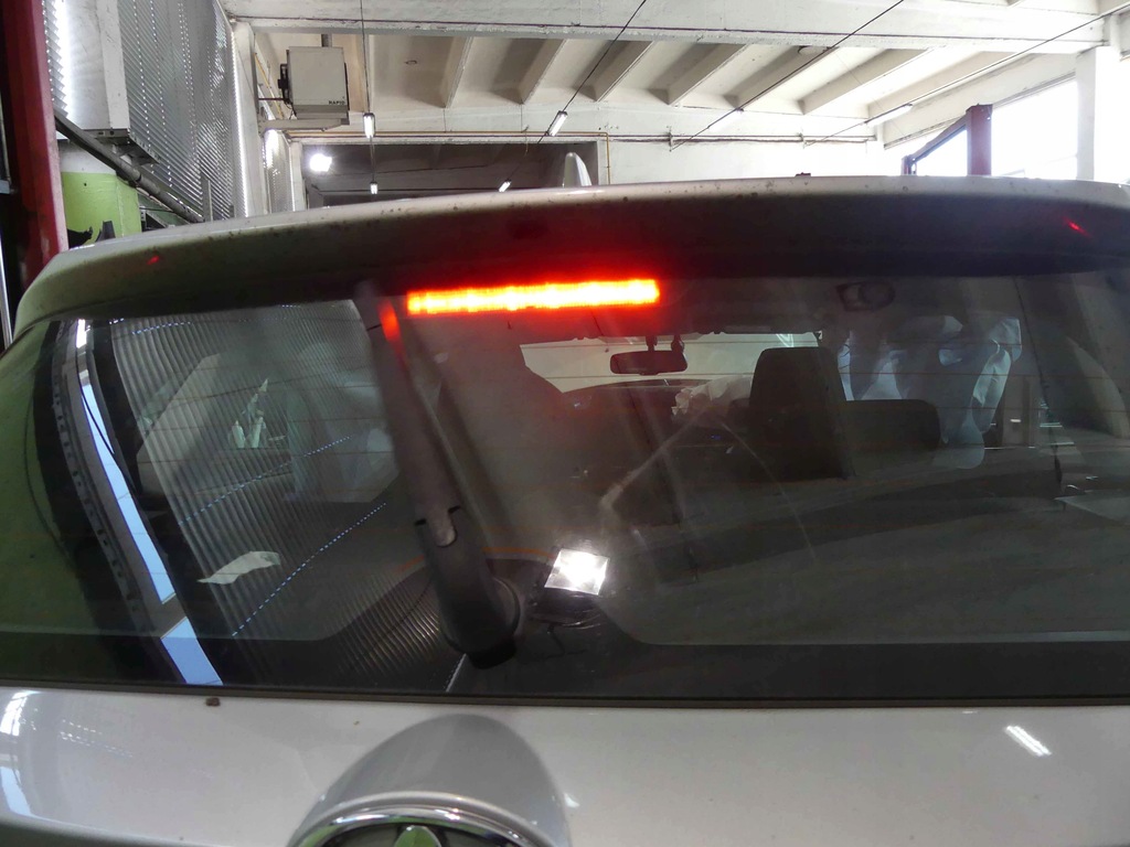 фото №7, Свет стоп-сигнал toyota auris ii hb