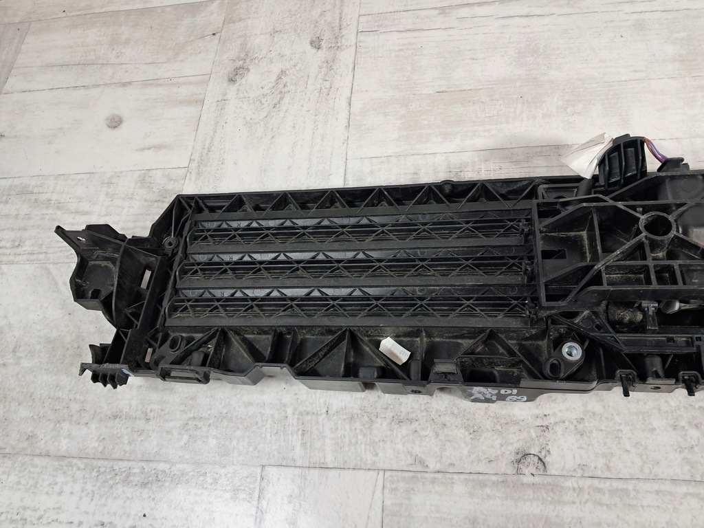 фото №7, Audi a4 b9 a5 8w lift шторка жалюзі повітропровід повітря 8w0807663