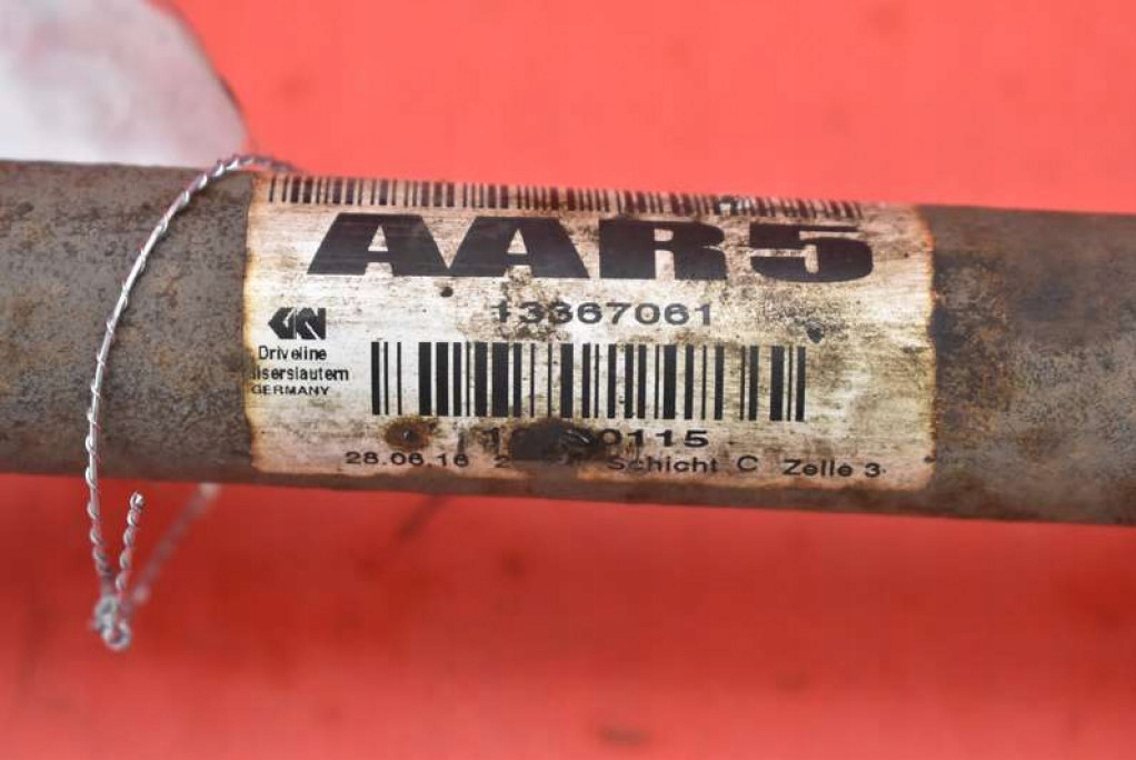 Купити Привідний вал ліва перед механічна коробка передач 13367061 opel astra 5 v k 1.6 cdti 95 km 15-20