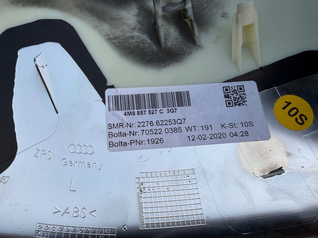 Корпус зеркало audi q8 4m8 левая+ правая хром комплект с Разборки