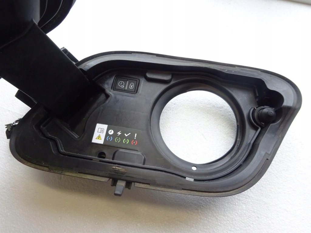 фото №4, Крышка зарядное устройство левая kwe peugeot 508 ii r8 nm sw