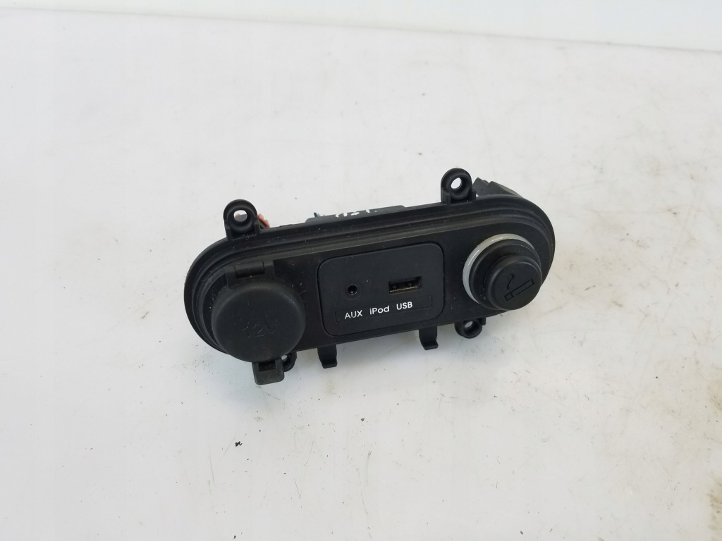фото №1, Разъём usb aux kia optima iii 96120-2t100