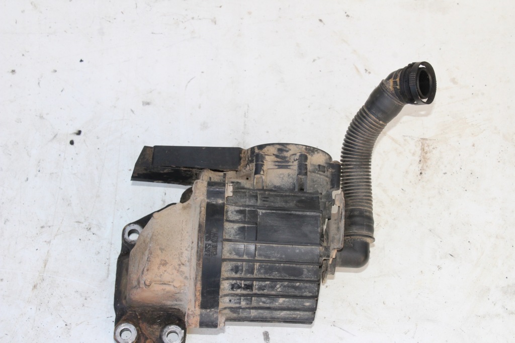 Вентиляция картера масла mercedes actros a4722010662 в Украине